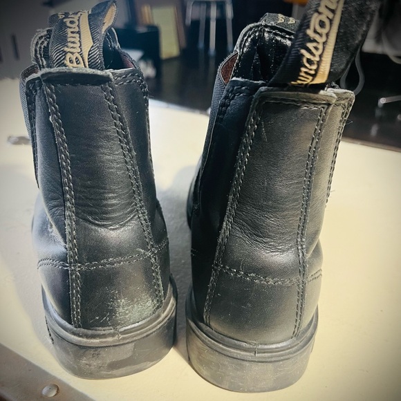 Blundstone Chelsea Boots #063: Dress Boots - Picture 4 of 6